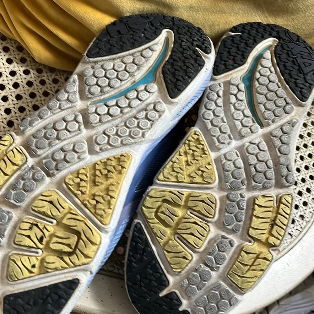 Hoka one one blue 10.5 - Picture 4 of 5